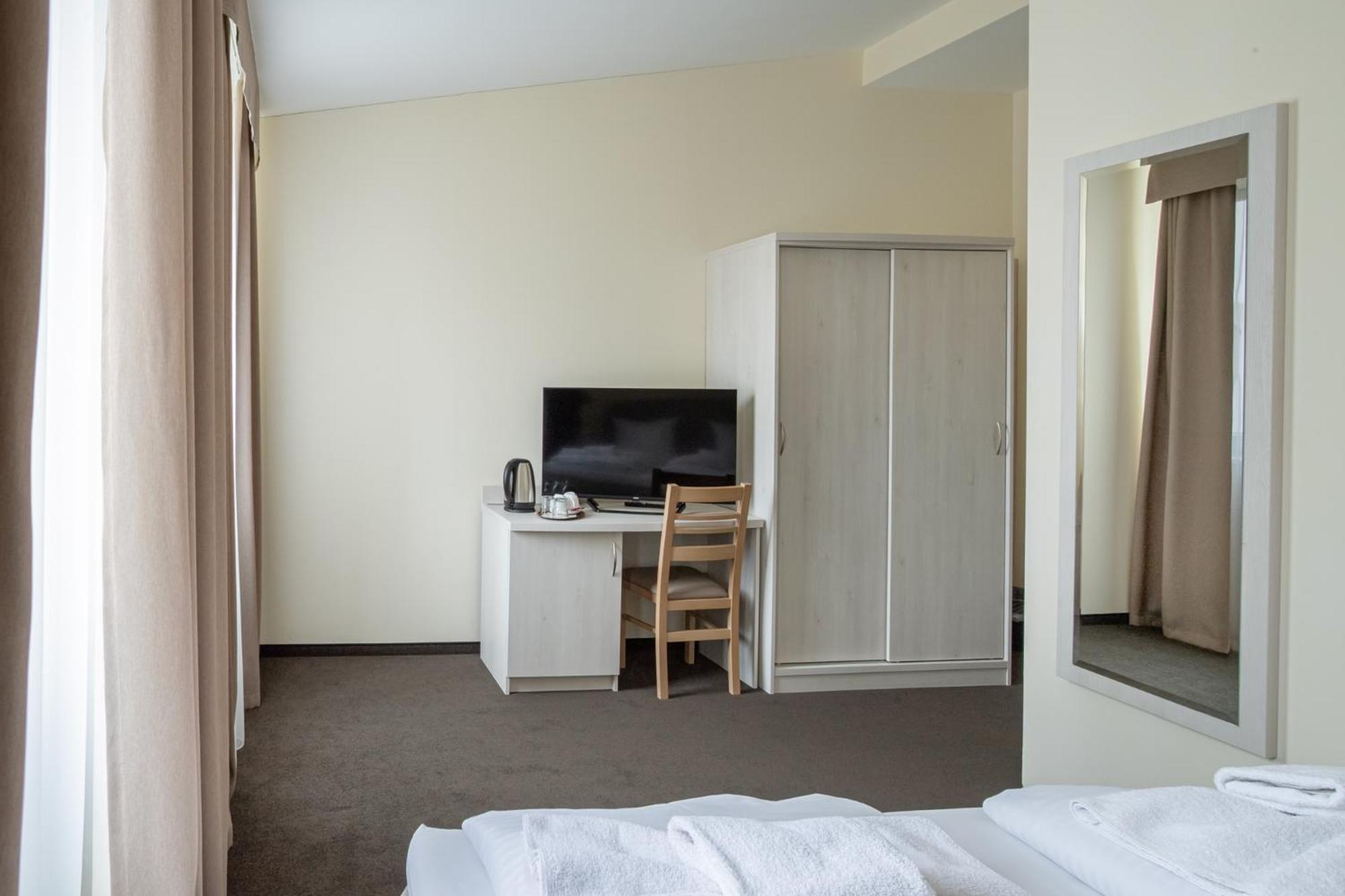 Upper Room Hotel Kurfuerstendamm Berlim Exterior foto